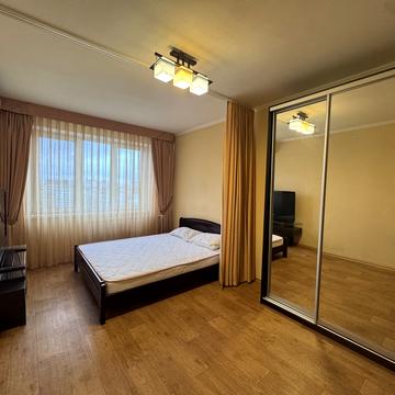 Левка Лукяненка вул. (Маршала Тимошенка), 1-Б