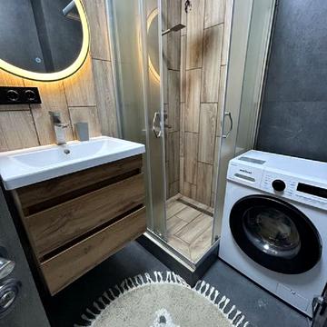 Олександра Поля просп. (Кірова), 62