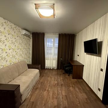 Лазурна вул., 5 к12