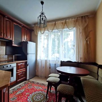 Печенізька вул., 4