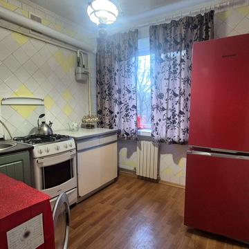 Базарна вул., 102