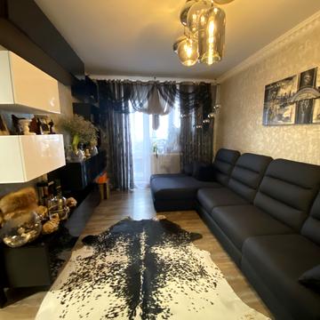 Володимира Івасюка вул., 42