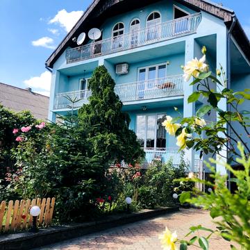 Стародоманинська вул.