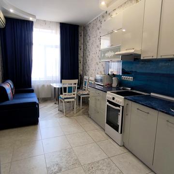 Добровольців вул. (Маршала Говорова), 8