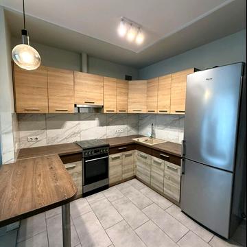 Рівненська вул., 25-Г