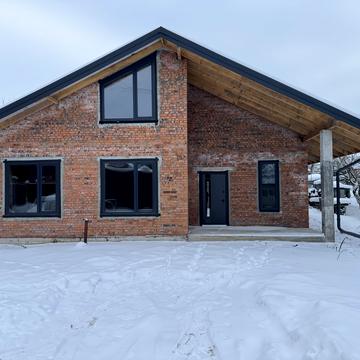 Варшавська вул.