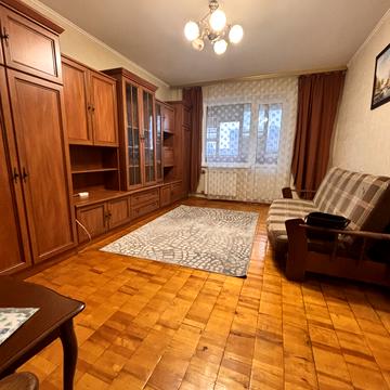 Героїв Дніпра вул., 13