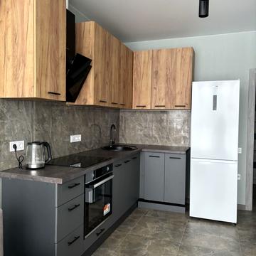 Валеряна Підмогильного вул., 5