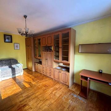 Вячеслава Чорновола вул., 8