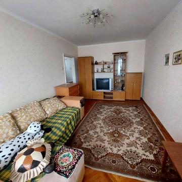 Давида Ойстраха вул. (Затонського), 8