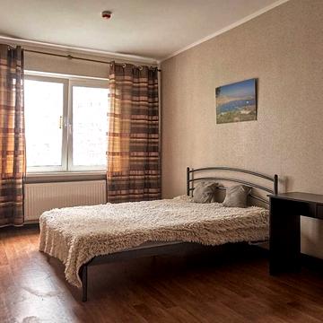 Софії Русової вул., 1