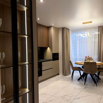 Степана Бандери вул., 77-Б