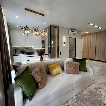 24 Серпня вул., (Будинок 9)