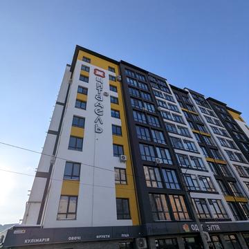 Пасічна вул., 8