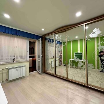 Коломийська вул., 16