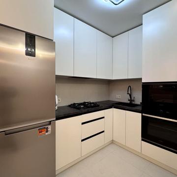 Карла Мікльоша вул., (Будинок 4)