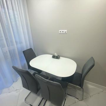 Джона Маккейна вул. (Івана Кудрі), 1-А