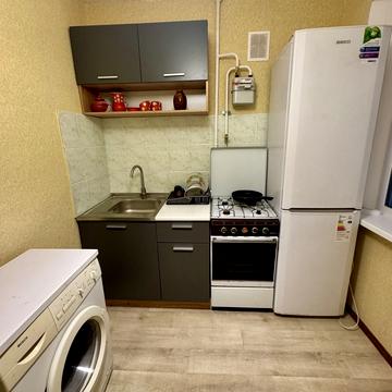 Івана Мазепи вул. (Калініна), 42