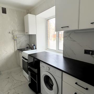 Лесі Українки бульв., 17