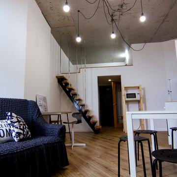 Світлицького вул., (Будинок)