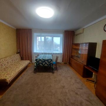 Добровольців вул. (Маршала Говорова), 3а