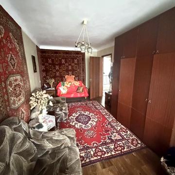 Металургів просп., 2-Б