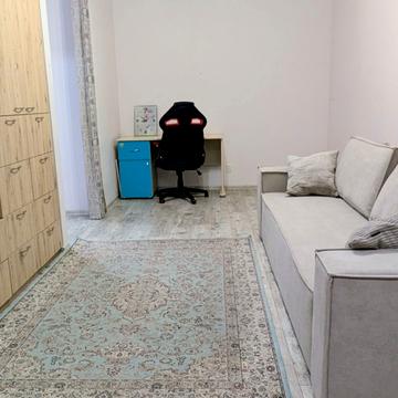 Практична вул., 4