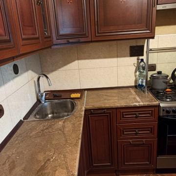 Горлівська вул., 38/40