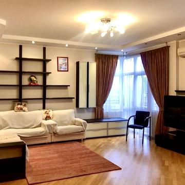 Панаса Мирного вул., 17