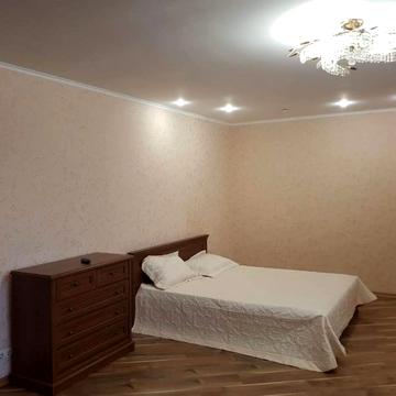 Вадима Гетьмана вул., 1-В