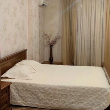 Вадима Гетьмана вул., 1-В