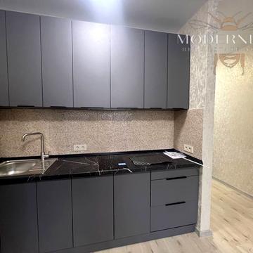 Героїв Небесної Сотні просп., 16/6