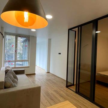 Космічна вул., 5