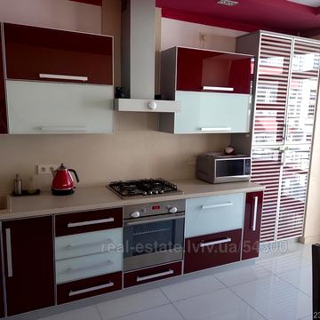 Плугова вул., 2