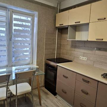 Парамонова вул., 19