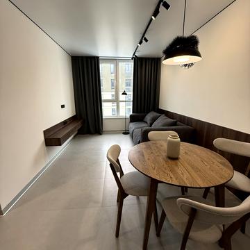 Героїв Майдану вул., (Будинок 6)