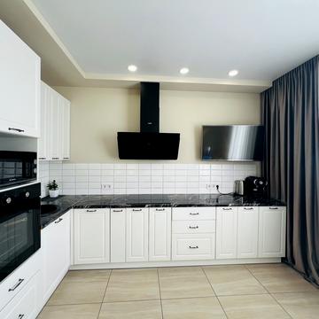 Миколаївська вул., 33