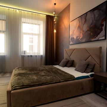 Івана Франка вул., 16