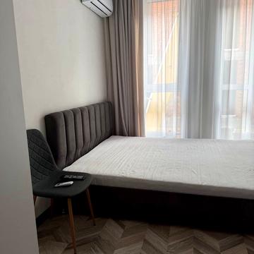 Черняховського вул., 19