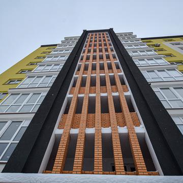 Володимира Великого вул., (Будинок 2)