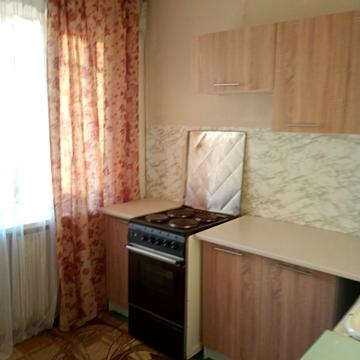 Вишгородська вул., 30