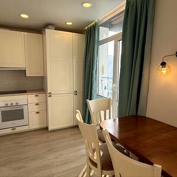 Ювілейний пров., 11