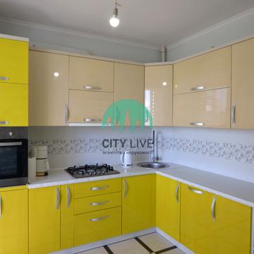 Олександра Довженка вул., 51