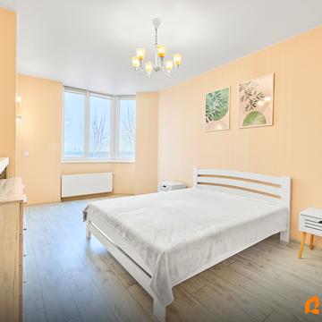 Зелена вул., 12