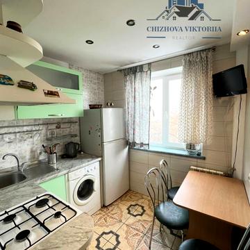 Пилипа Орлика просп. (Ілліча), 21