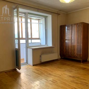 Золотоустівська вул., 4