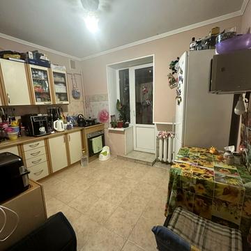 Парусна вул. (Героїв Сталінграду), 1в