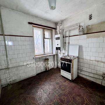 Середньофонтанська вул., 40