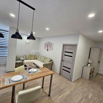 Замарстинівська вул. (Калініна), 210