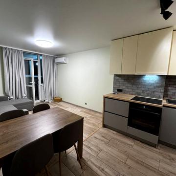 Приміська вул., 26